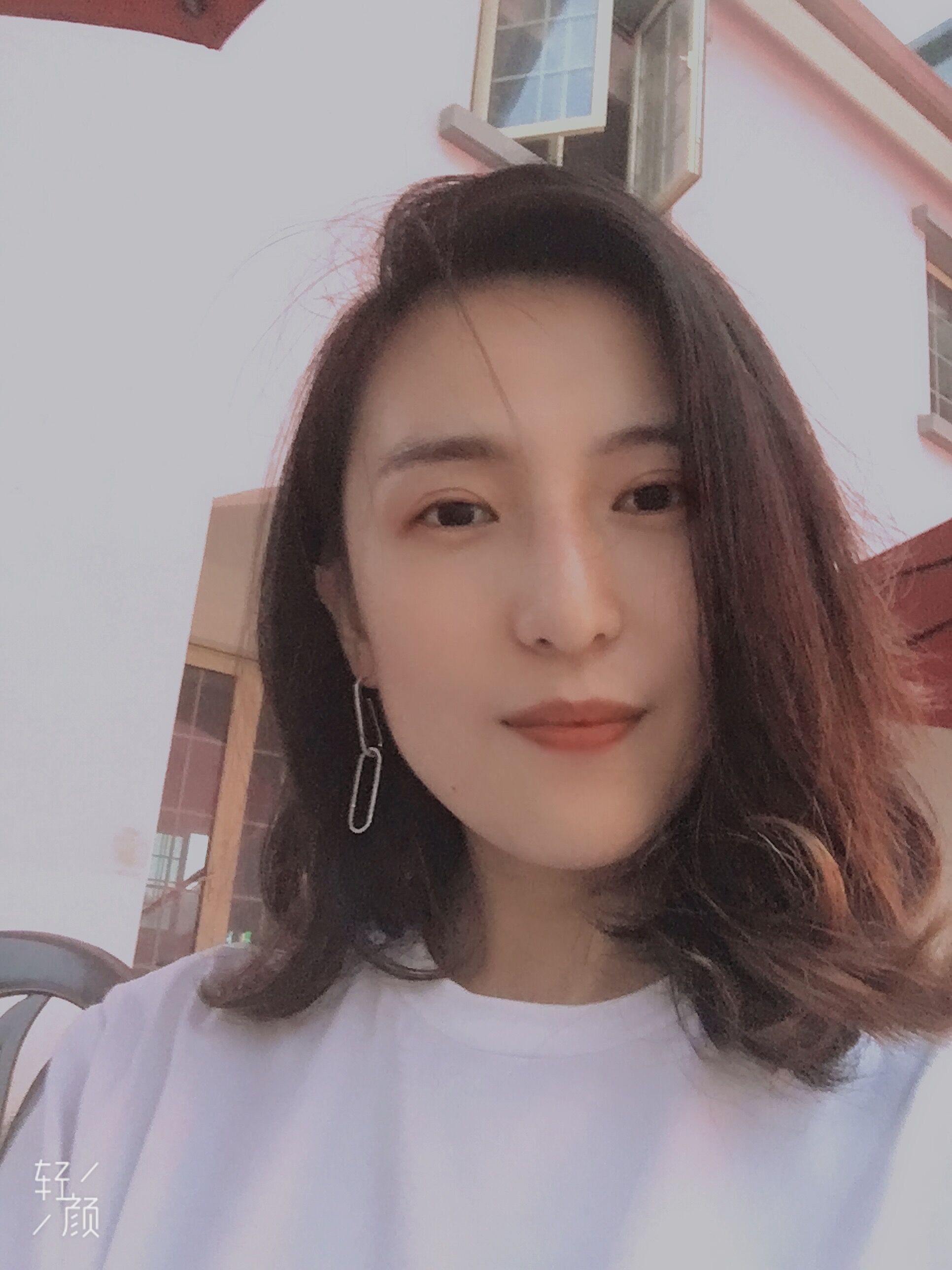 卢一.jpg 卢一.jpg